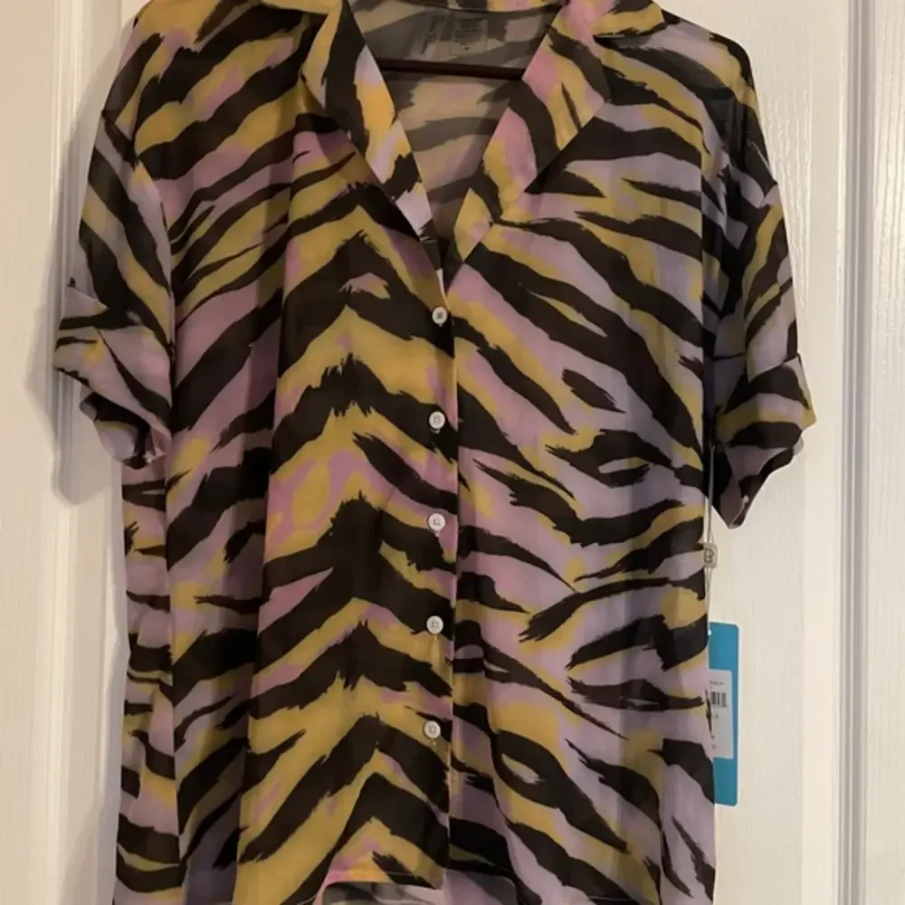 Beach Bunny Sienna Beach Shirt Yellow Lavender Tiger Stripe Mesh Cover Up Medium
